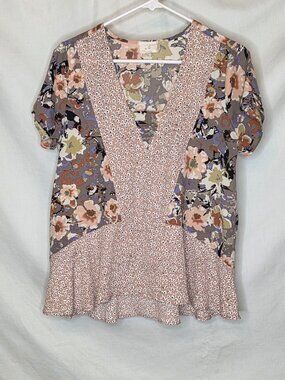 En Elle – Floral blouse with peplum - Sz Med.